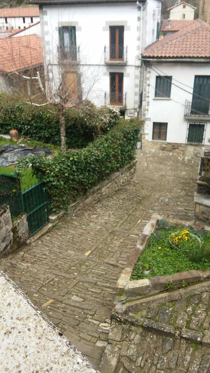 Kapel Etxea Otel Urzainqui Dış mekan fotoğraf